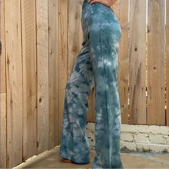 High waisted flare blue tie dyed pants - Picture 6 of 9